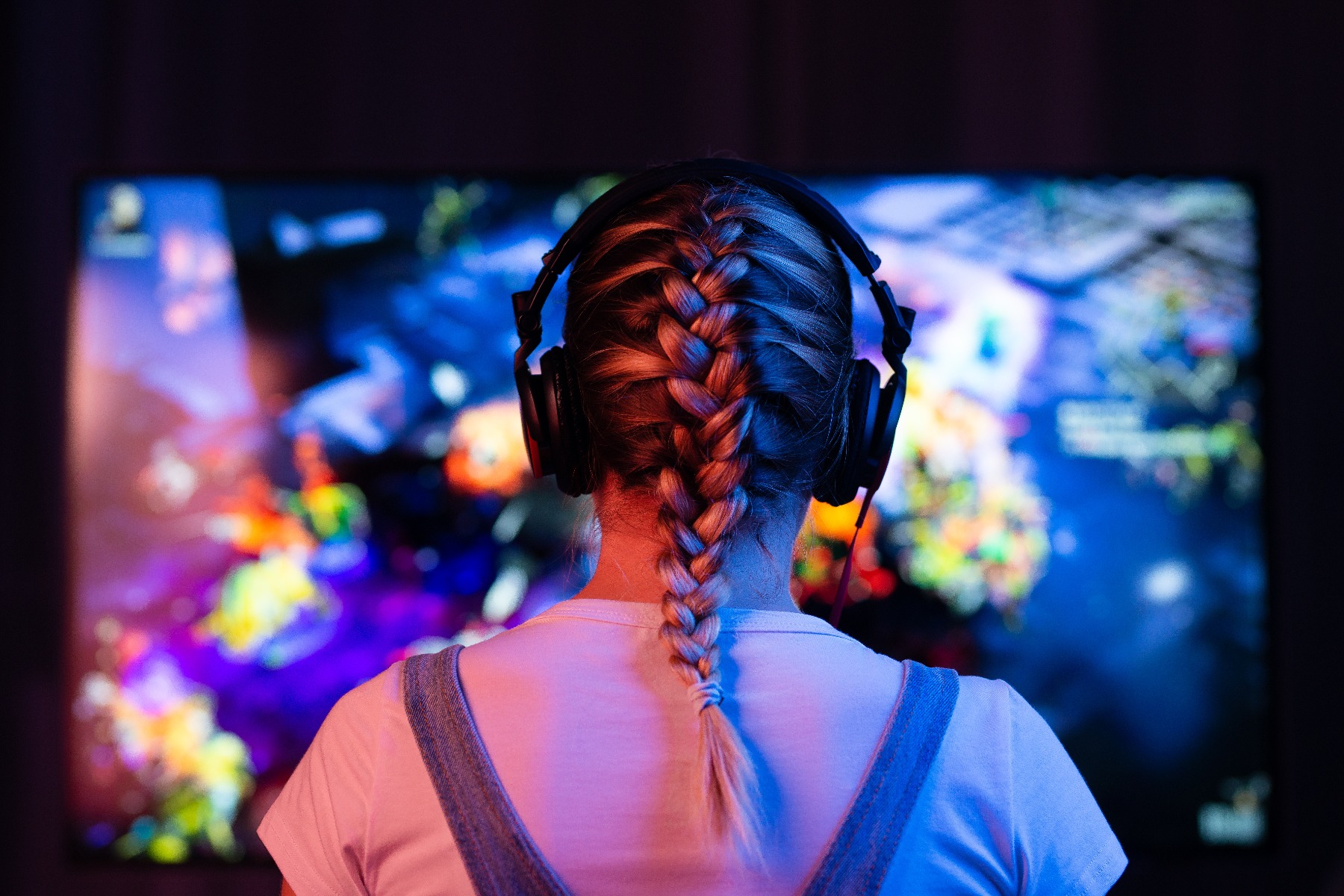 female gamer